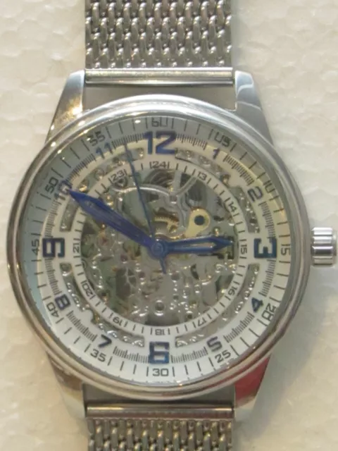 Men's akribos xxiv ak947 diver style best sale day date stainless steel bracelet watch