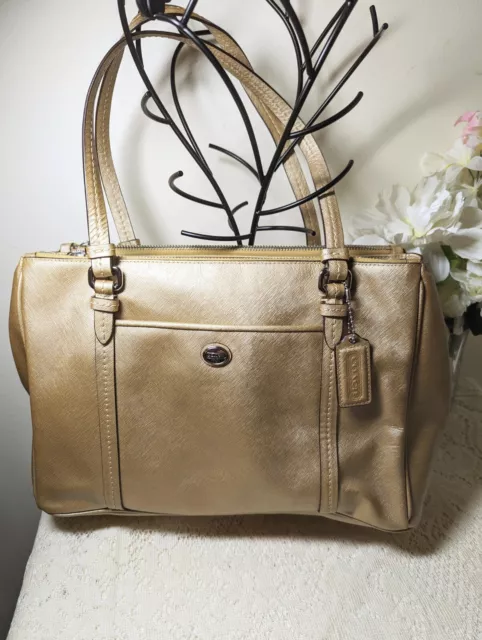 EUC COACH Peyton Shoulder Bag Carryall Gold Leather  Compartment  Large F25669