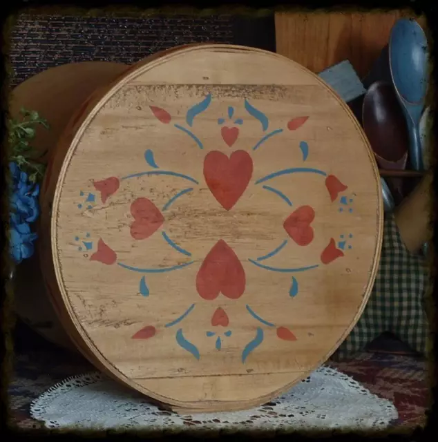 Primitive Farmhouse Amish Shaker Bent Wood Folk Art Heart Design Box Container