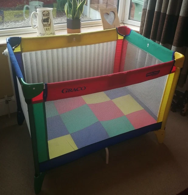 Graco travel cot colourful on sale