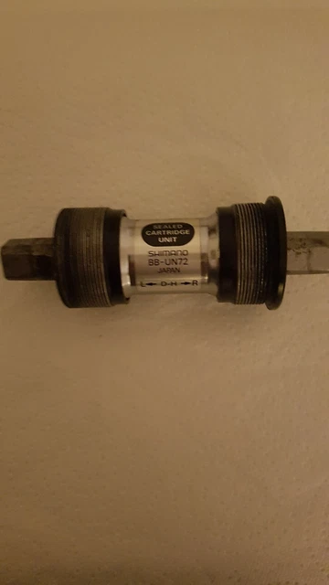 Boîtiers de pédalier de vélo argentés Shimano