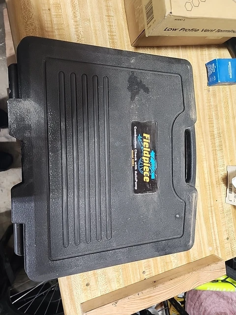 Fieldpiece Combustion Check Model S0X3 With AutoPump (In Hard Case)