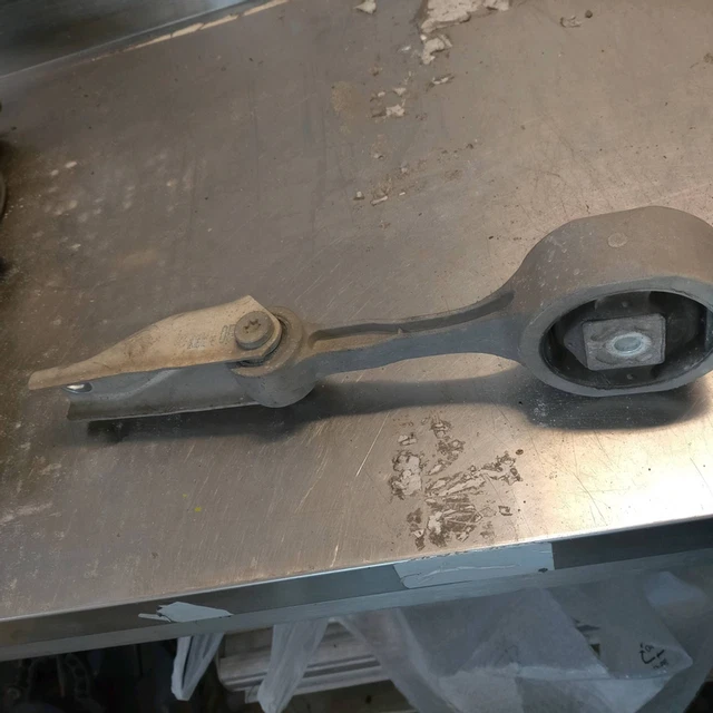Support Moteur Arrière Pour Citroën C4 C5 Berlingo Peugeot 206 307 Etc. - Neuf - 2 Ans Garantie