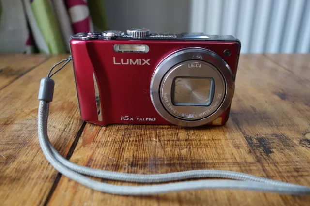 Panasonic LUMIX DMC-TZ20/DMC-ZS10 14.1MP GPS Digital Camera - Red
