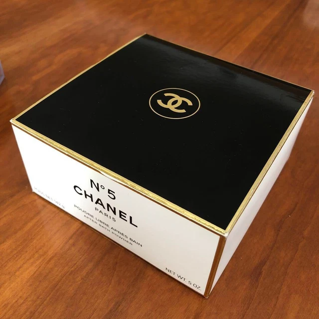 A vintage boxed Chanel No 5 Poudre Après Bain bath powder