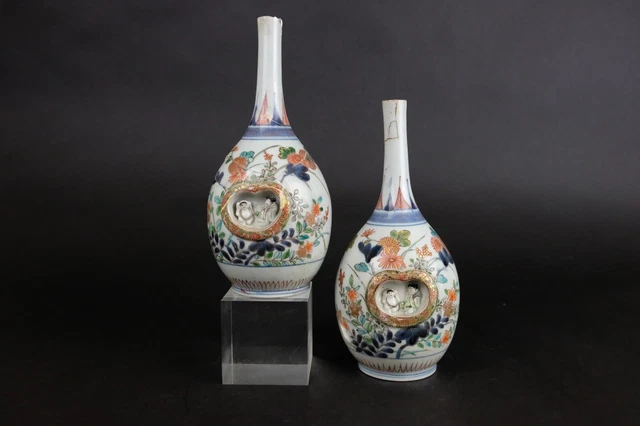 Pair of Antique 17th /18th century Japanese Imari Bottle Vases figures Chicken