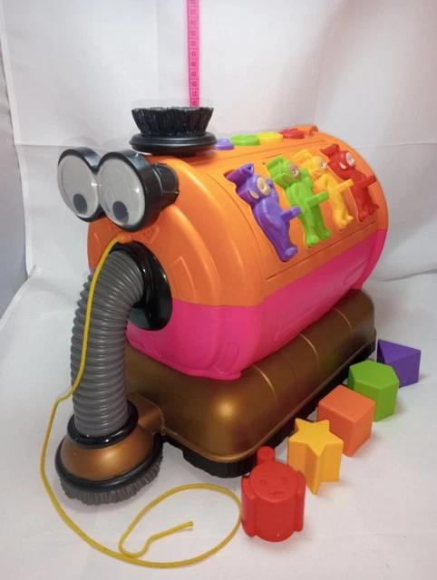 NOO NOO TELETUBBIES Pull & Play Pull Along Toy Hoover Shape Sorter £25. ...