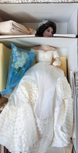 Kennedy Franklin Mint Jackie Kennedy Wedding Doll JACQUELINE