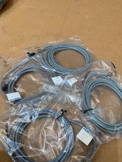 4 x Festo connecting cable SIM-K-WD-2,5-CDN 525261 U413