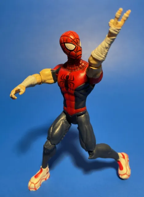 Marvel Universe Amazing Grappling Hook SPIDER-MAN 3.75" Figure Comic Series