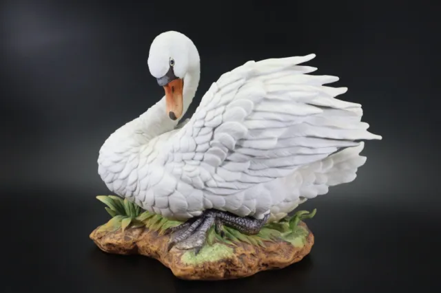 Andrea by Sadek MUTE SWAN Figurine No. 022 White Hand Painted Porcelain 6 3/8”