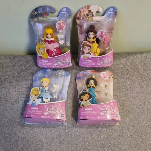 DISNEY • Princess Little Kingdom Snap-In • 4 x Small Dolls • Belle, Jasmine Etc