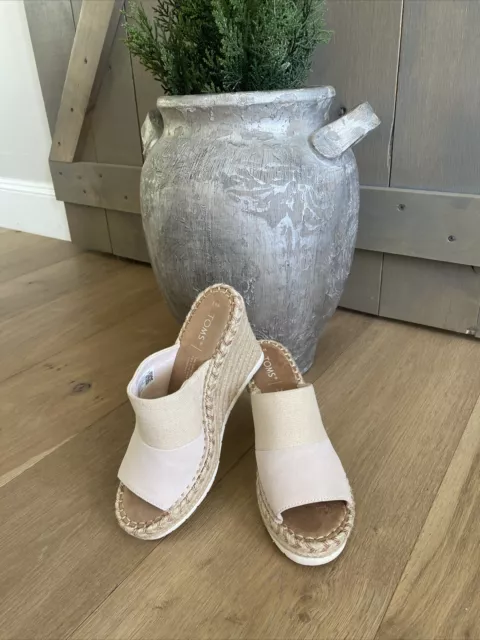 Natural shimmer canvas suede women's monica mule wedges 2025