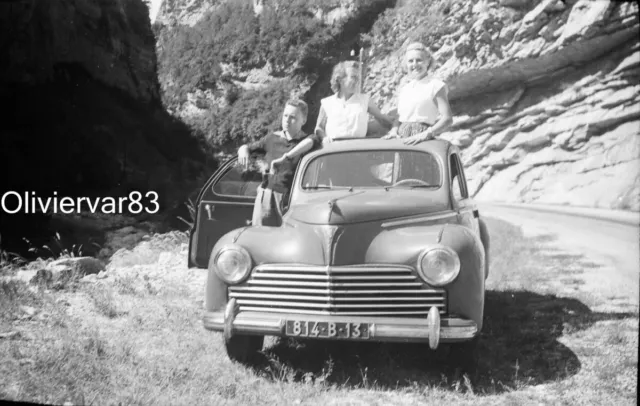 Original photo negative - Peugeot 203 car and family in throats