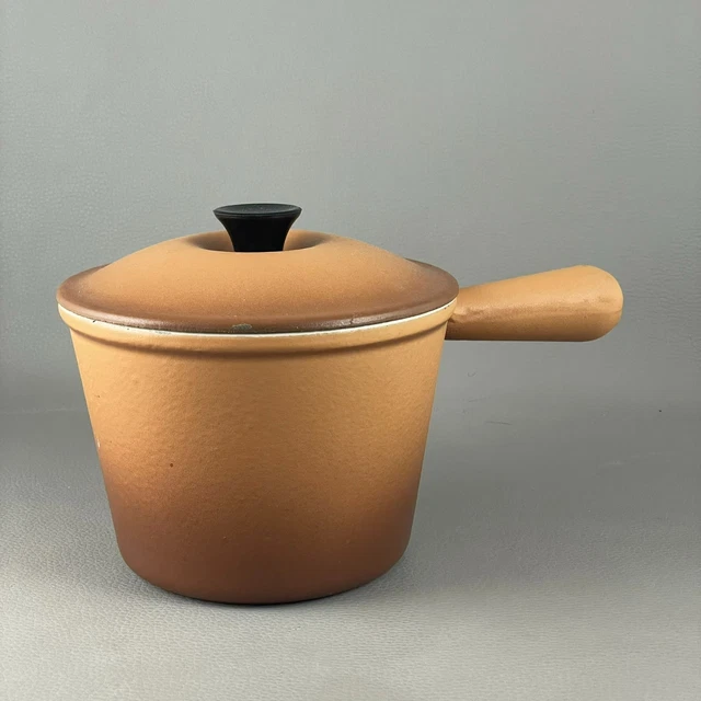 Caquelon Le Creuset orange vintage en fonte | Selency