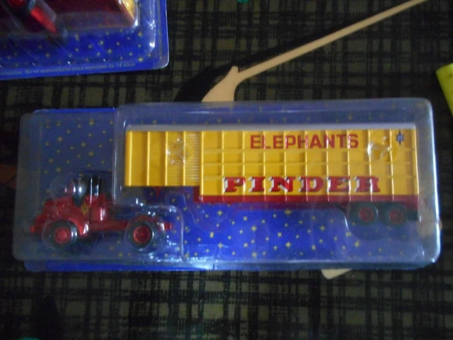 CAMION MARMON + Remorque Éléphant cirque Pinder Altaya 1/64 EUR 13,50