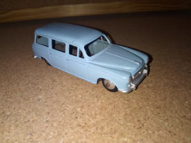Dinky toys 24F Peugeot 403 Made in France Meccano