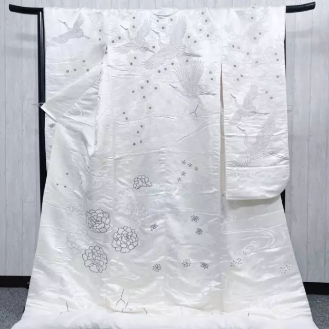 Gem Sagara embroidery uchikake white kimono japan
