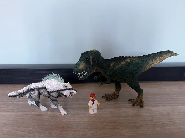 SCHLEICH GREEN TYRANNOSAURUS Rex Dinosaur Figure T-Rex and snow wolf £5 ...