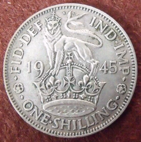 1945 GEORGE VI  SILVER SHILLING  ( 50% Silver )  British 1s Coin.   97