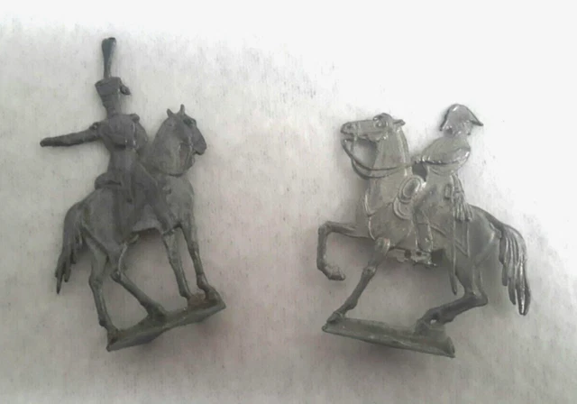 Lot  Divers Soldats  cavalerie,  Empire,  plat d'étain, anciens