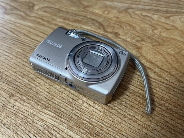FUJIFILM FINEPIX F200EXR $268.64 - PicClick CA