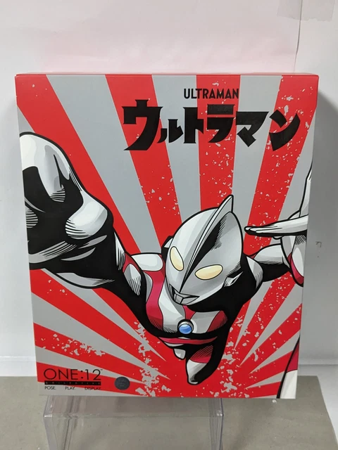 Mezco Toys Ultraman 1/12 Figura Luminescente | 16 Cm Con Effetti Luminosi E Jet VTOL | Edizione Da Collezione