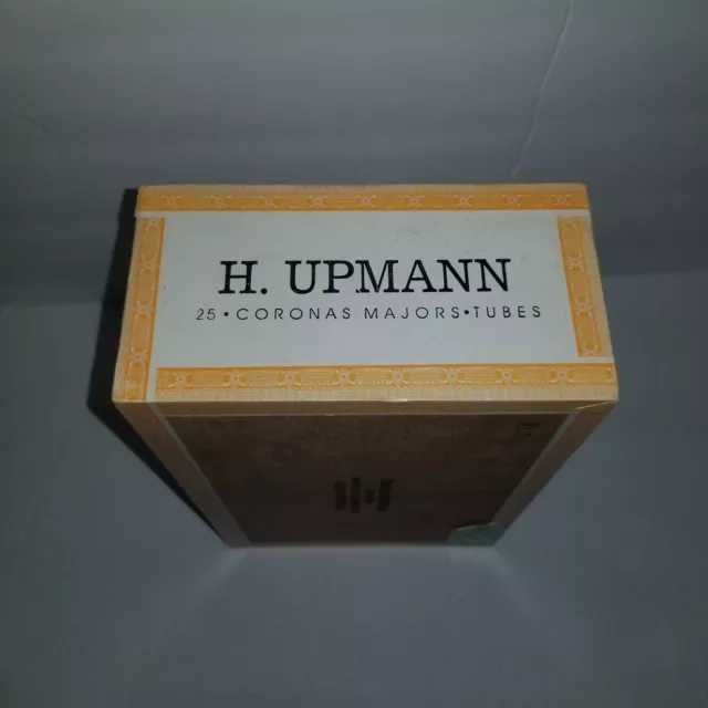 H Upmann Cigar Box empty Fabrica de Tabacos Robustos 3