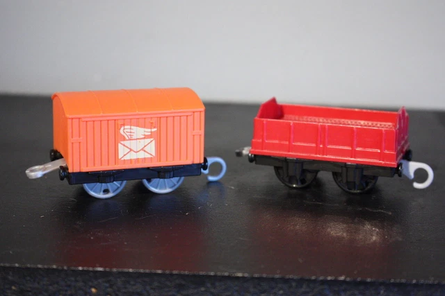 Trackmaster mail cars top