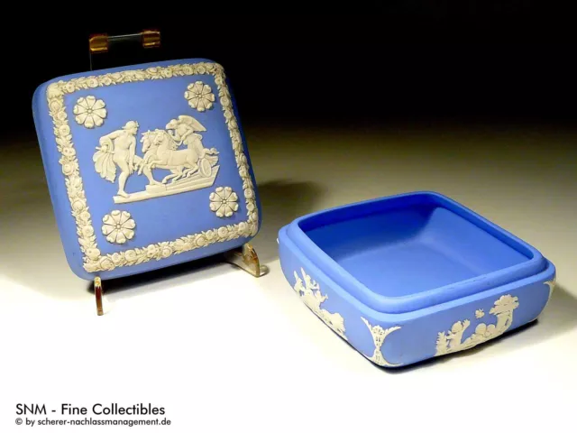 Wedgewood Jasperware blau Deckel Dose Bonboniere England Klassizismus