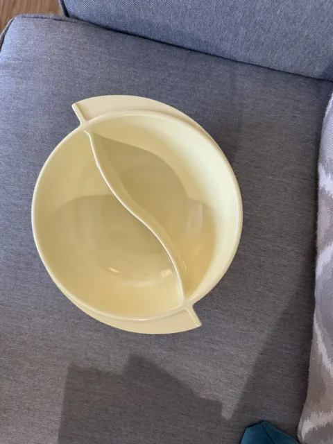 Yellow Divided Serving Bowl Made In Boonton NJ USA 605-10