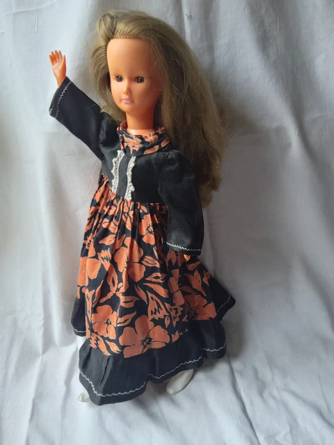 POUPEE DOLLY GEGE GéGé MC5 1970/80 BEL ETAT - FR