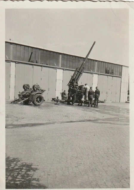 foto-flak-mannschaft-gesch-tz-gro-waffenpflege-luftabwehr-kanone-2wk