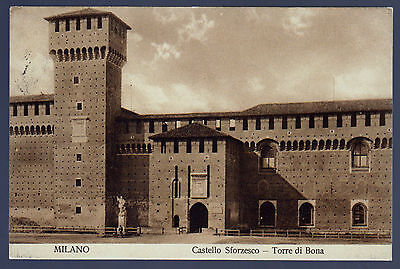 INSOLITA CARTOLINA DI MILANO CASTELLO SFORZESCO INTERNO E ARCO DELLA PACE 