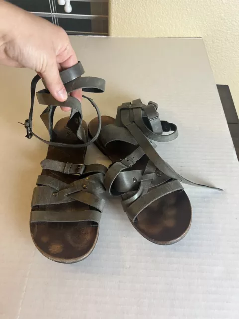 Free People Sunever 40 US 9.5 Gray Black Leather Strappy Gladiator Sandals