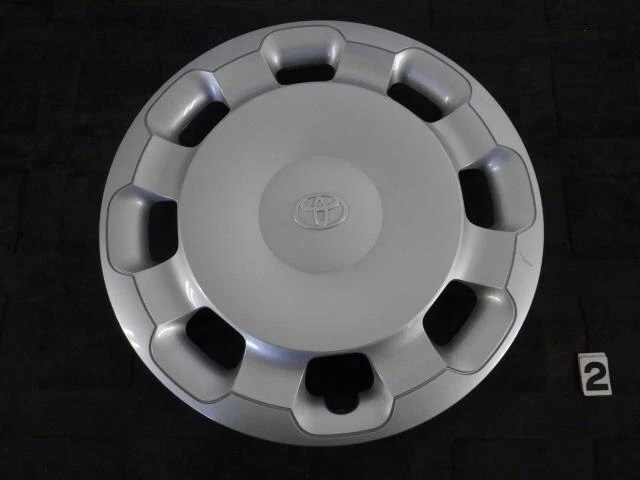 TOYOTA Sienta 2023 5BA-MXPC10G Copriruota 4260252730 [Usato] [PA91605490]
