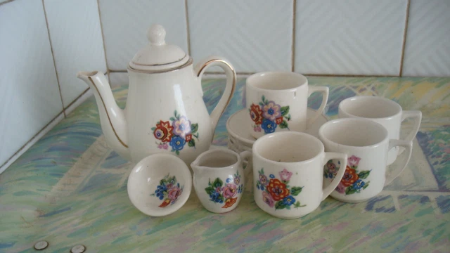 Dinette Ancienne en Porcelaine de Limoges service à thé café fleurettes Rose