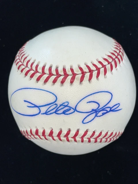 Pete Rose Signed Rawlings Baseball JSA COA Phillies Cincinnati Reds Legend Pete Rose Signed Rawlings Baseball JSA COA Phillies Cincinnati Reds Legend