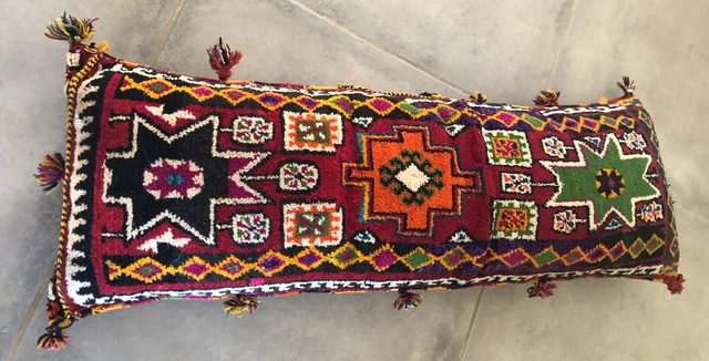 Ancien long coussin berbère fait main à partir de tapis Pièce unique 