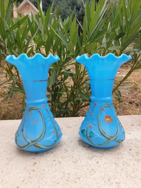 ancienne paire de petits vases en opaline de foire