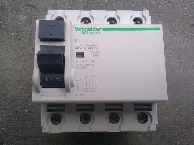 Interrupteur Différentiel Schneider A9Z21280 - 30mA 80A Type A 230V - Neuf