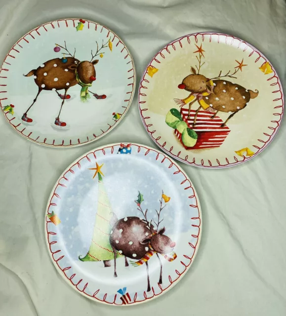 Oneida Reindeer Holiday Lot of 3 Christmas Dishes Plates 8 1/4" Salad Dessert
