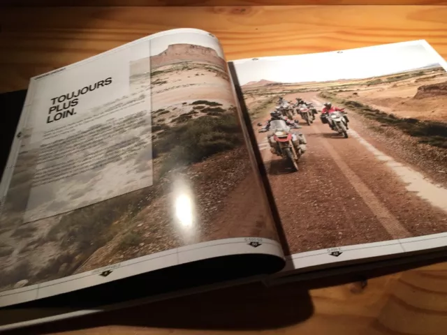 Livre BMW Motorrad édition 2010 " The unstoppable book " moto 3