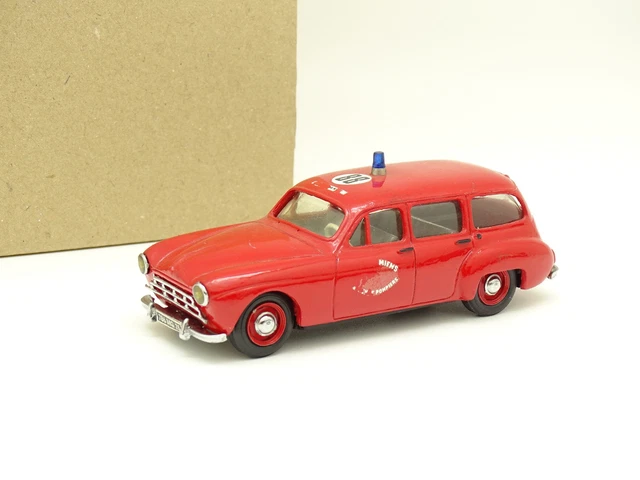 RENAULT FREGATE DOMAINE Pompiers ELYSEE 1:43 EUR 50,00 - FR