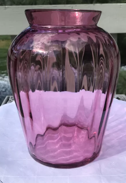 cranberry glass vase 8” Tall Ribbed Ginger Jar Shape Vintage