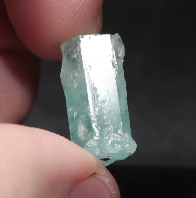 10.1 ct Terminated Emerald Crystal Crystal from Muzo Mine, Colombia
