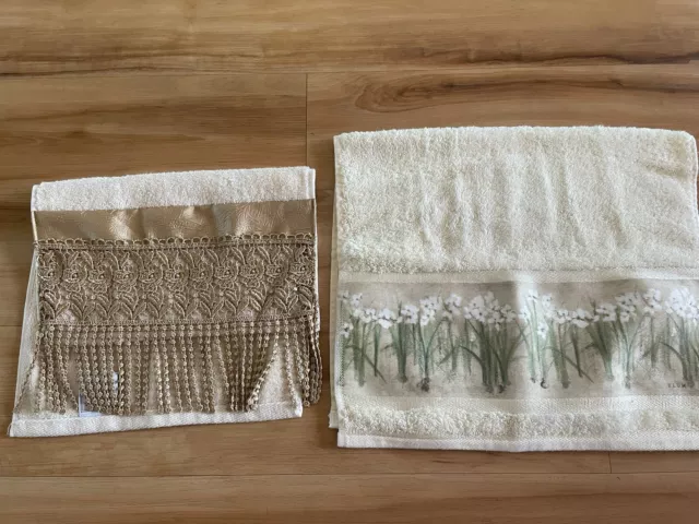 2 Croscill Home IVORY Fringed Hand Towels / CHERI BLUM NARCISSUS / ELEGANT LACE
