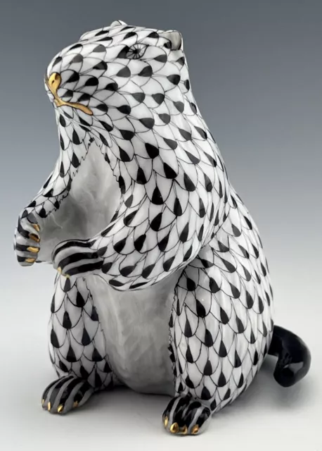 🦋 BRAND NEW HEREND Groundhog Black Fishnet Figurine 1st Edition ($540 Retail)