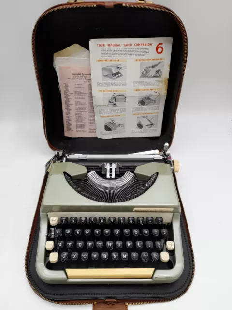 Imperial GOOD COMPANION Model 6 6T Portable Typewriter Original Case