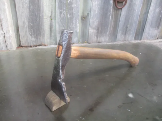 mapsyst Bearded Hatchet/Axe Combined with Curved Adze Blade - Bowl Makers Tool